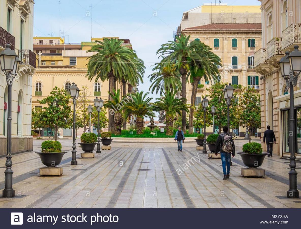 Affittacamere Raggio Di Sole Таранто Екстериор снимка